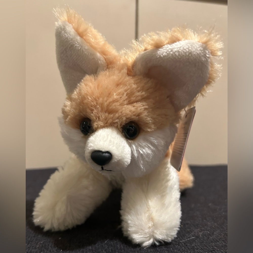 Aurora World Destination Nation FENNEC FOX Tan White Fur Soft 10” Stuffed Plush